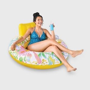 Vacation Round Pool Float Roller Rabbit x Target 
